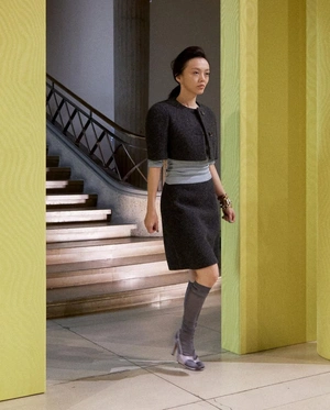 Показ Miu Miu Осень/Зима 2025: смелая элегантность в деталях | Новости сайта